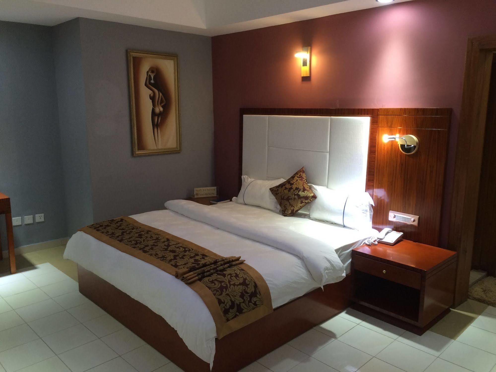 Sun Beach Hotel Cotonou Luaran gambar