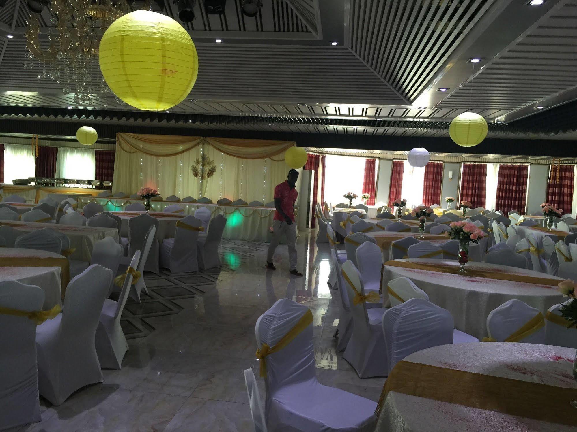 Sun Beach Hotel Cotonou Luaran gambar