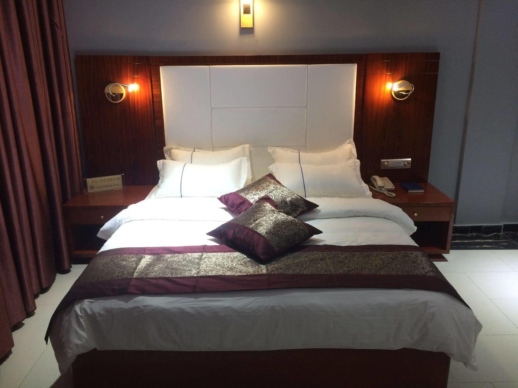 Sun Beach Hotel Cotonou Luaran gambar
