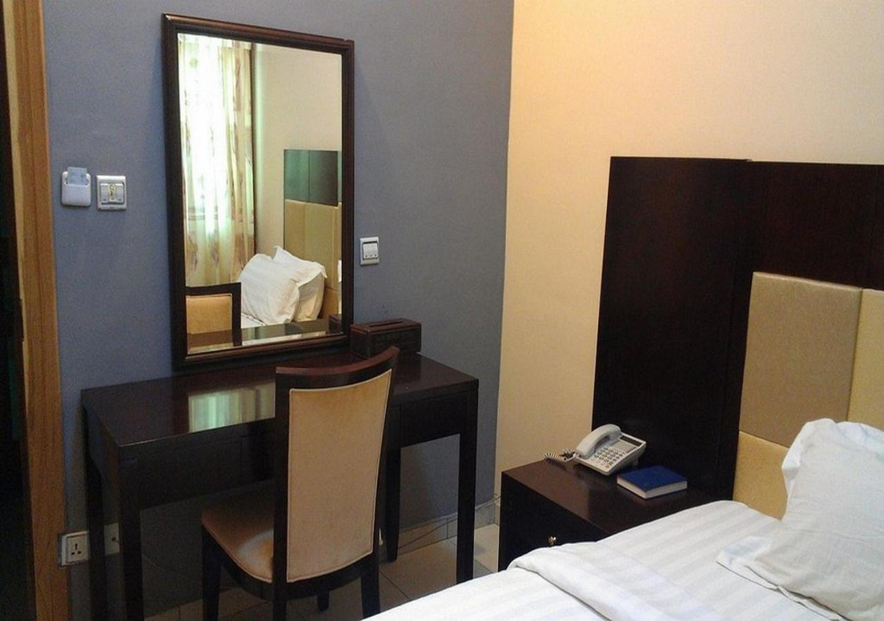Sun Beach Hotel Cotonou Luaran gambar