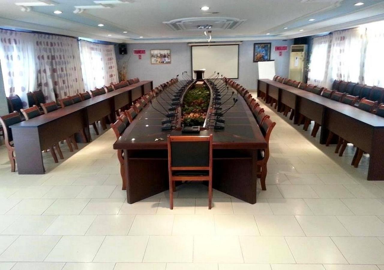 Sun Beach Hotel Cotonou Luaran gambar